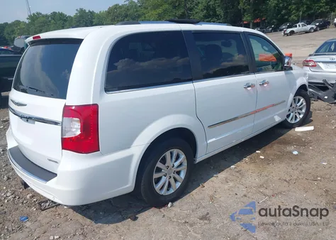 2016 Chrysler Town & Country Limited Platinum from USA, damaged, VIN 2C4RC1GG3GR222166